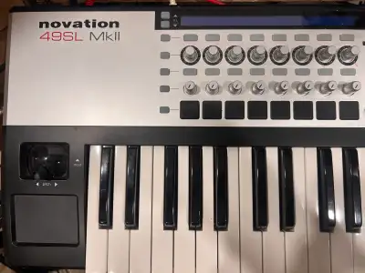 Novation 49SL Mk2 midi keyboard, View more