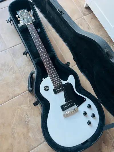 2021 Gibson Les Paul Special Tribute like new, View more