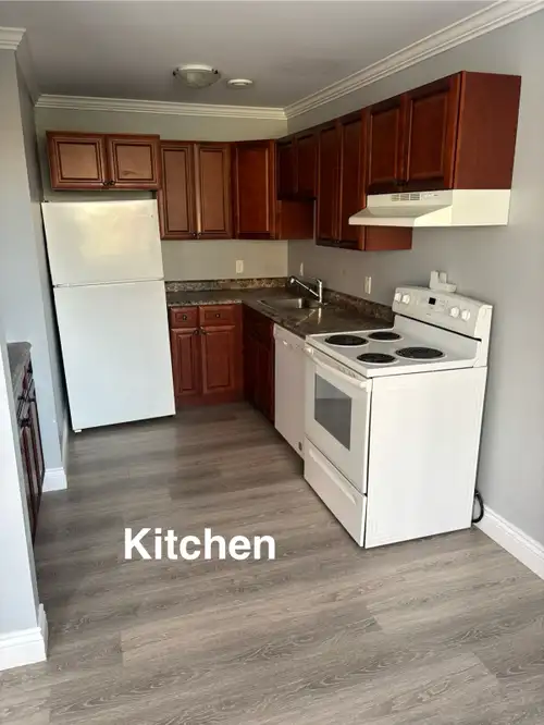 ✨ 2-Bedroom Unit – Available! This modern, bright 2-bedroom unit is located in a quiet 4-plex off Ro...