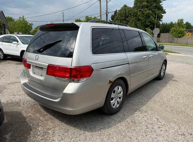2008 Honda Odyssey in Cars & Trucks in London - Image 4