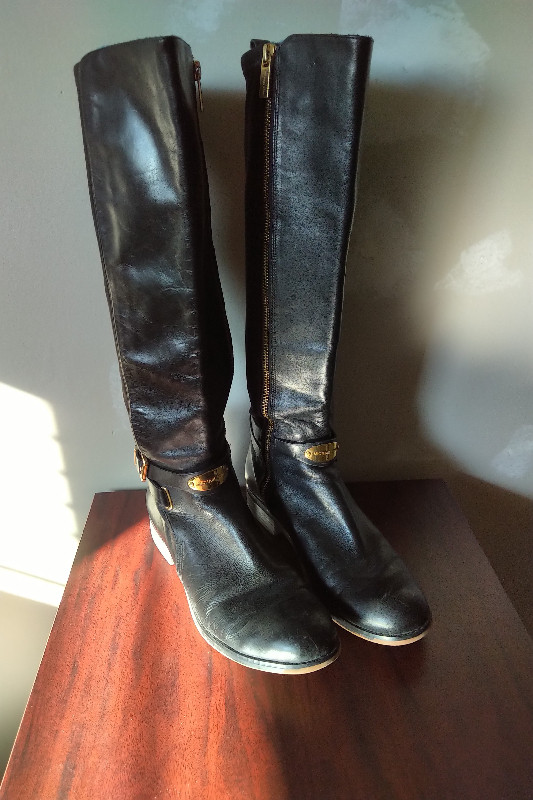 MICHAEL KORS BLACK LEATHER BOOTS in Women's - Shoes in Kingston