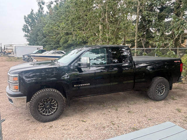2014 Chevy Silverado 1500LT  in Cars & Trucks in Lethbridge - Image 2