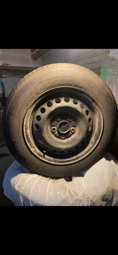 Selling a set of Nexen Aria AH7 tires. Comes with steel rims off of a 2012 Honda Civic. Very low km’...