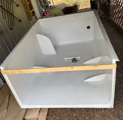The MAAX Camelia shower insert: 60L x 34W x 79H Shower kit. Includes base and surround shower wall....