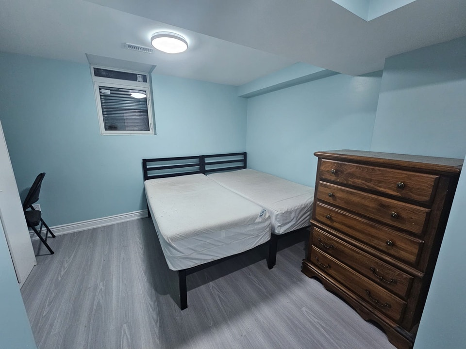 Legal Basement in Brampton for Rent: 3 Bedroom and 1.5 Bath 4