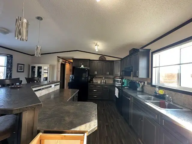 HOUSE FOR SALE FLAXCOMBE SK in Houses for Sale in Saskatoon - Image 14