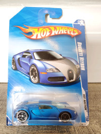 1:64 Diecast Hot Wheels 2010 Hot Auction Bugatti Veyron Blue