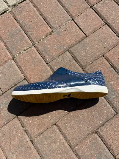 Biion golf shoes Feels like wearing crocs. Size 12