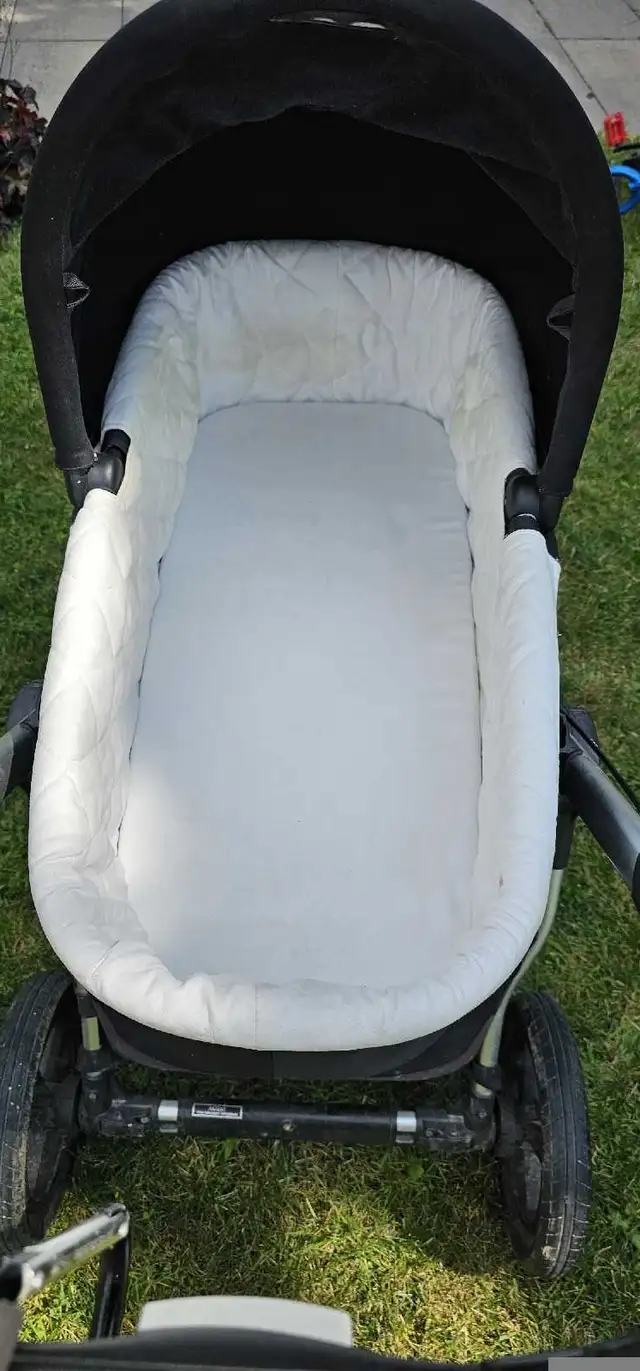 Baby Jogger City Select - double stroller with bassinet (used) in Strollers, Carriers & Car Seats in Mississauga / Peel Region - Image 5