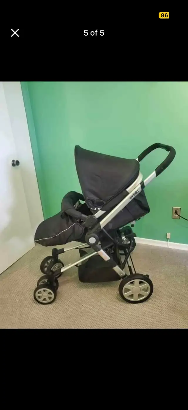 Avalon Stroller - Never Used64744750508161124
