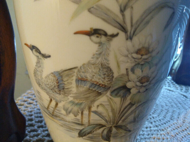 Vase Porcelain West Germany Kaiser Nautika Cranes Birds in Arts & Collectibles in City of Toronto - Image 4