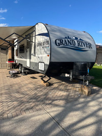  2019 grand River trailer 