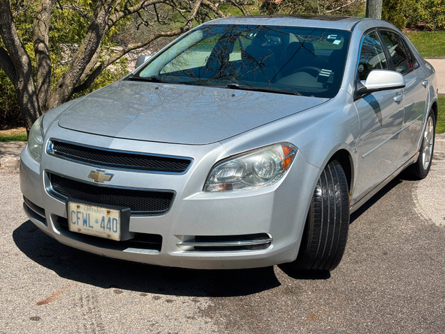 2009 Chevrolet Mailbu LT in Cars & Trucks in Hamilton - Image 2