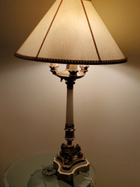 VINTAGE TABLE LAMP