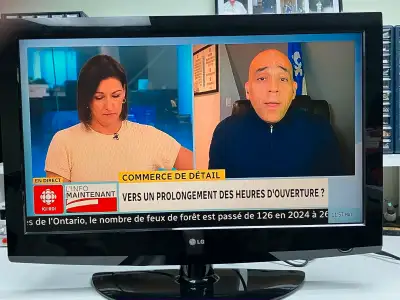 Téléviseur LG 37 pces sur pied avec manette, View more
