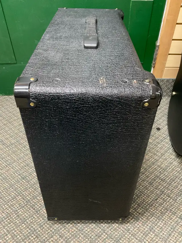 MARSHALL DSL40CR TUBE AMP 40W IN GREAT SHAPE in Amps & Pedals in North Bay - Image 6