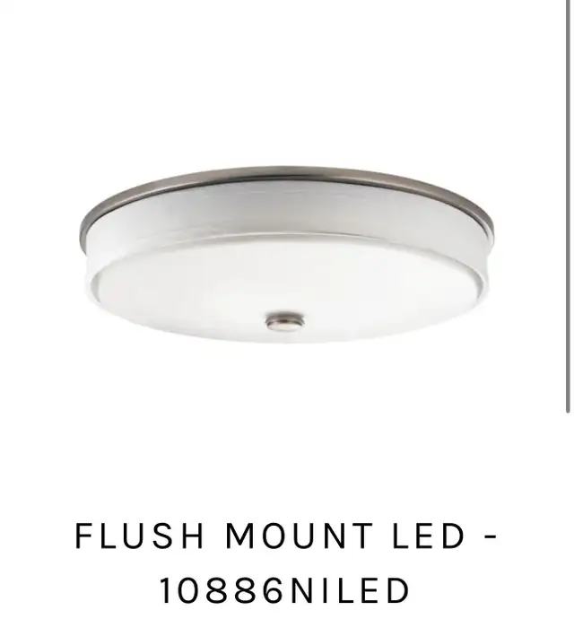 ceiling light in Indoor Lighting & Fans in City of Toronto - Image 2