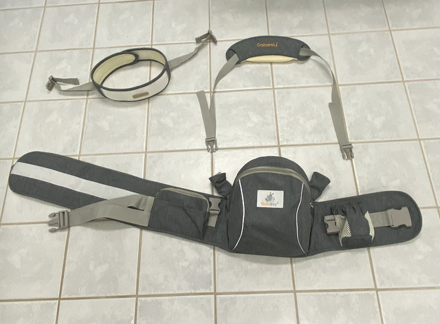 Gabesy® Baby Hip Seat Carrier With Removable Neck Strap in Strollers, Carriers & Car Seats in Brantford - Image 3