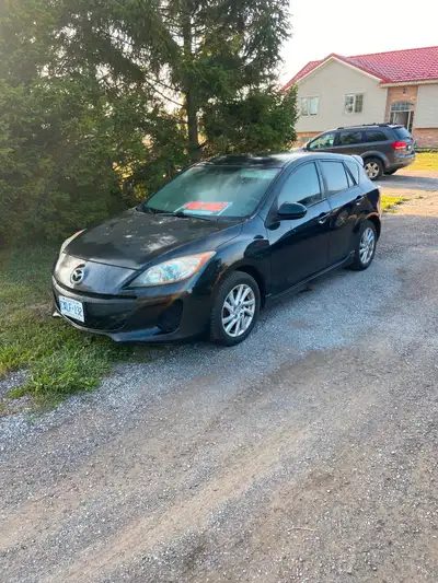 2012 Mazda3 4 door hatchback good condition, new brakes, new battery, new exhaust, some new suspensi...