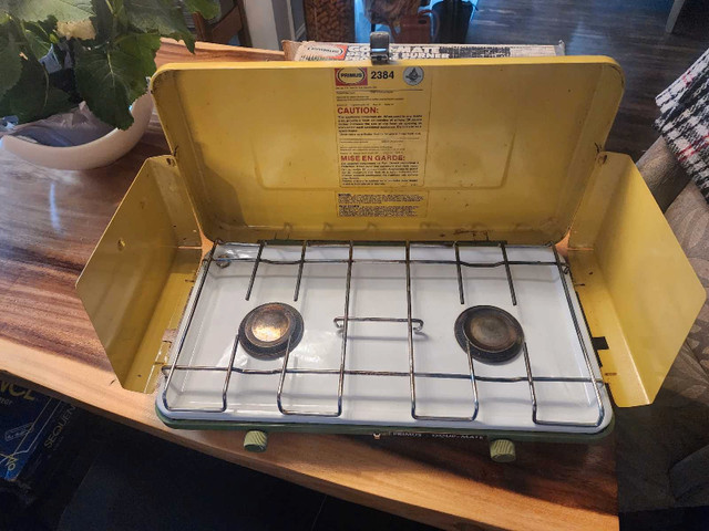 Like new Primus Gour-mate Deluxe 2 Burners Propane Stove in Fishing, Camping & Outdoors in Oshawa / Durham Region - Image 2