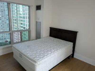 Room for rent in condo, recently renovated, attached bathroom and walk-in closet. Close to Centennia...