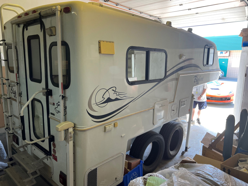 2005 Bigfoot camper Other Red Deer Kijiji