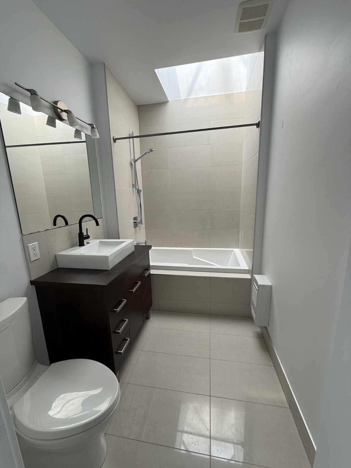 5 ½ lumineux, 2 ch fermées, rénové | Rosemont / Petite-Patrie — photo 2