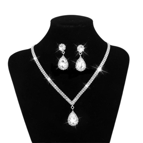 we sell jewelry. Our prices are the cheapest in the city in Jewellery & Watches in Leamington - Image 3