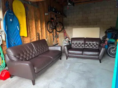 Elegant Natuzzi Brown 100% leather sofa set, Can deliver, View more