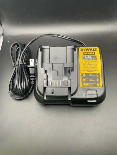 DEWALT CHARGER DCB115 *LIKE NEW*, View more