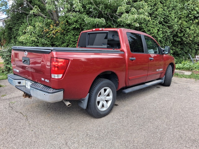 Nissan Titan SV 4x4 2013 – 284 000 km – Pour pièces ou réparer
