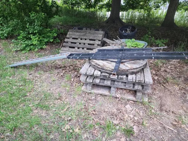 Motorcycle Trailer Hitch Carrier W Short And Long Loading  Ramp in Other in Windsor Region - Image 4