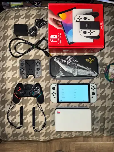 white OLED Nintendo switch bundle with box!, View more
