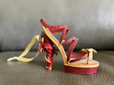 Brand new, never used. No missing pieces / breaks (25)