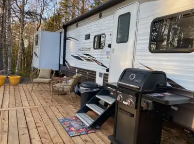 2019 Wildwood 31KQBTS for sale. I purchased this camper to live in while I built my house 3 years ag...