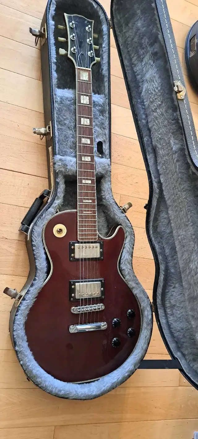 70s MIJ lawsuit era Les Paul in Guitars in Ottawa - Image 2