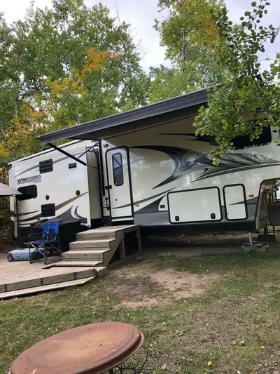 We are selling our beautiful 5th wheel. It’s at least 36’ and has 3 slides. We store it in a heated...