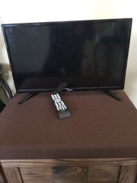 24 inch RCA dvd/tv combo with remote. Like new... no issues.
