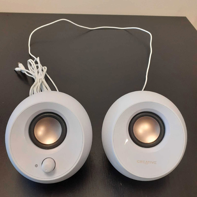 "CREATIVE PEBBLE" DESKTOP SPEAKERS. in General Electronics in Calgary