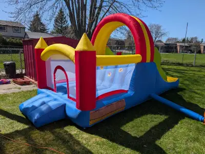 Bouncy castle for RENT. What is needed: Power source, spacious area (preferably grass) Cost: $120 ev...