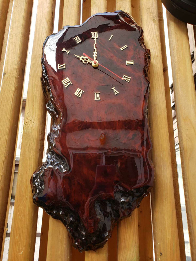 Vintage Redwood Burl Slab Wall Clock  in Home Décor & Accents in Winnipeg - Image 2