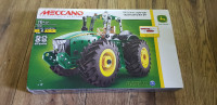 Meccano John Deere 8R Series Tractor kit INCOMPLETE, for parts