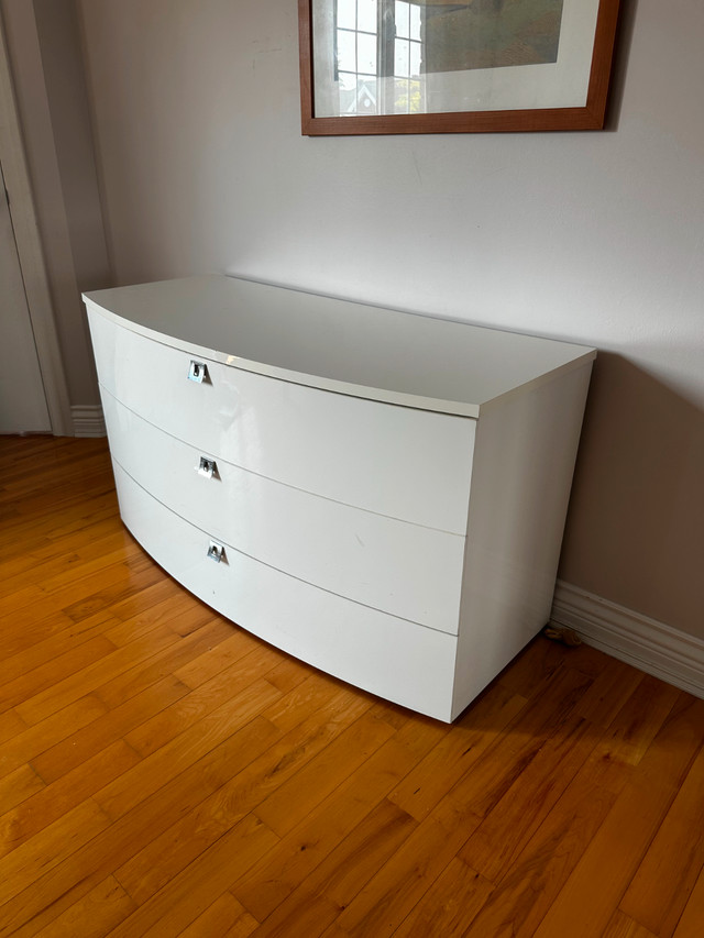 Commode 3 cajones fabriqués en Italie - 3-drawer dresser made in dans Lits et matelas  à Longueuil/Rive Sud