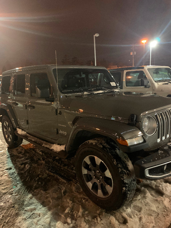 Pneus et Mags originaux Neufs pour Jeep  255/70/R18 dans Pneus et jantes  à Lanaudière