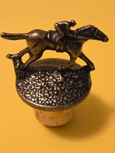 *** VINTAGE BLANTON'S BOURBON HORSE RACING WINE BOTTLE CORK TOP, View more