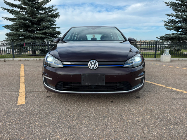 2018 VOLKSWAGEN E-GOLF SEL Premium Active in Cars & Trucks in Calgary - Image 2