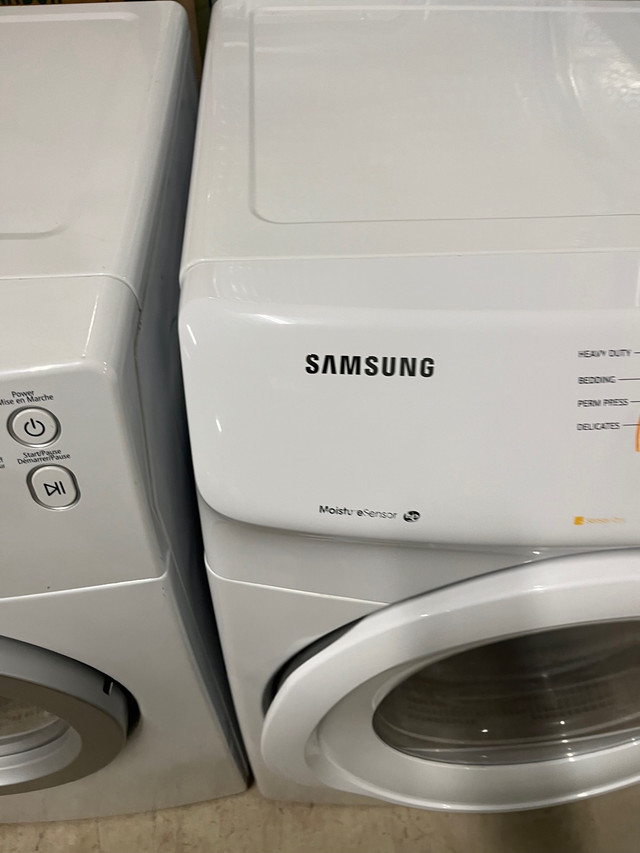  Samsung white electric dryer big drum in Washers & Dryers in Stratford - Image 2