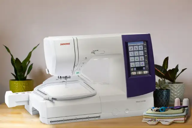 New Bernina L850 Serger in Hobbies & Crafts in Saskatoon - Image 5