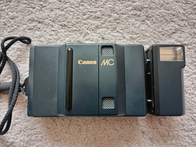 CANON MC Micro Compact 35mm Auto Focus Camera in Cameras & Camcorders in City of Toronto - Image 4