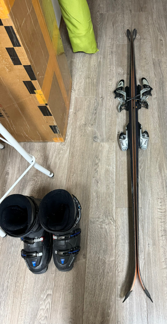 Rossignol skis 178 with Poles and Boots in Ski in Mississauga / Peel Region - Image 2